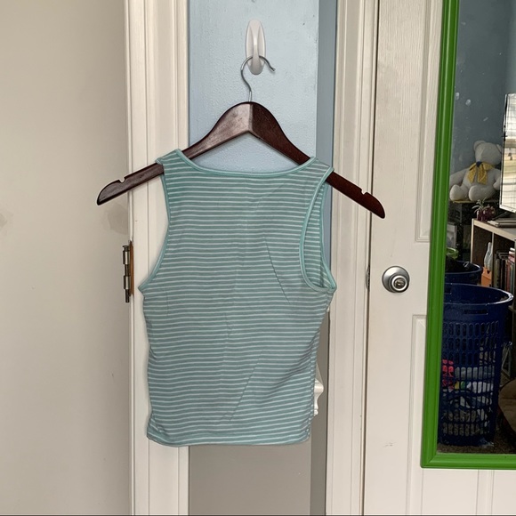 Cropped tank top - Picture 2 of 4